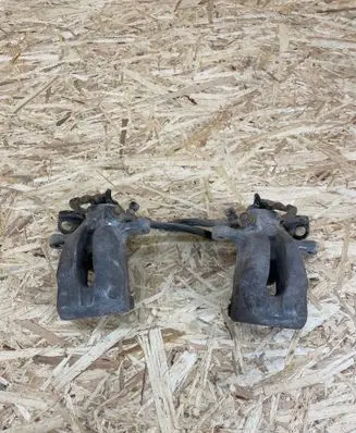 Opel Astra H Rear brake caliper