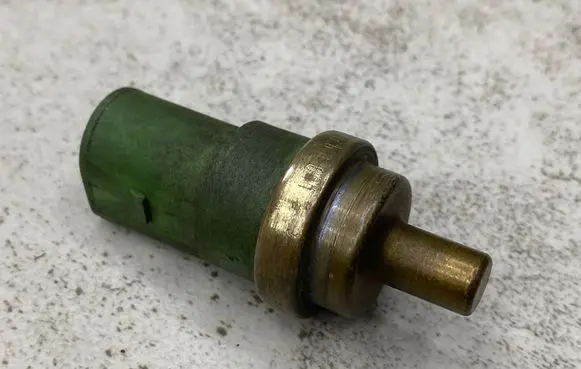 Coolant temperature sensor