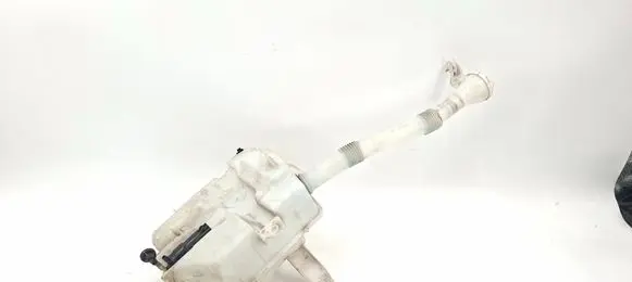 Mitsubishi Outlander Windshield washer fluid reservoir/tank