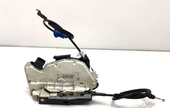 Volkswagen PASSAT CC Front door lock 5N1837016C