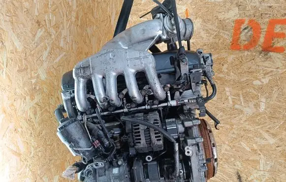 Volkswagen Transporter - Caravelle T5 Engine AXD