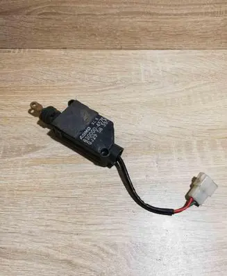 Mazda 323 Central locking motor 8300004570