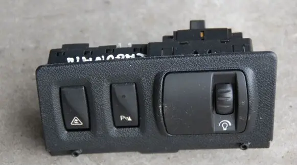 Renault Laguna III Headlight level height control switch 180KM