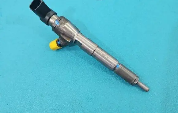 Renault Scenic III - Grand scenic III Fuel injector 8200903034 IMPRK1541882