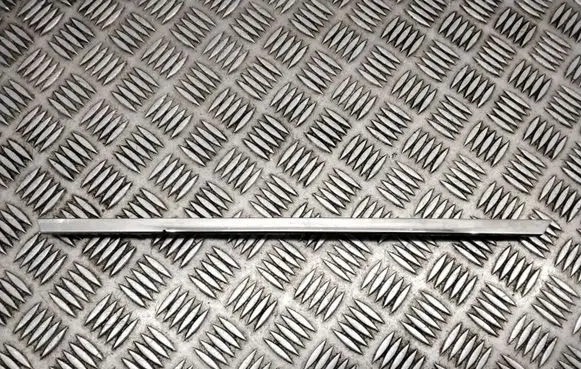 Mercedes-Benz ML W166 Front bumper upper radiator grill A1668881285