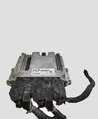 Nissan Qashqai Engine control unit/module 23710BB58E 0281019035 1039S54828