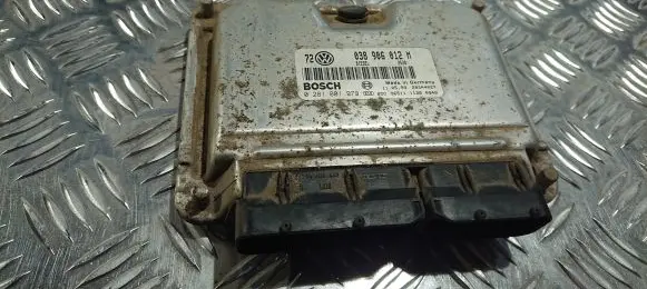 Volkswagen Golf IV Engine control unit/module 038906012M 0281001979