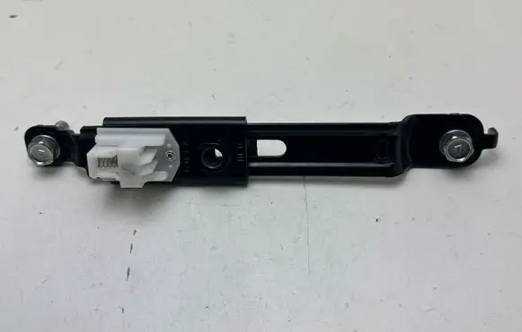 Subaru Outback (BT) Seat belt adjustment rail G3224H062CHJ