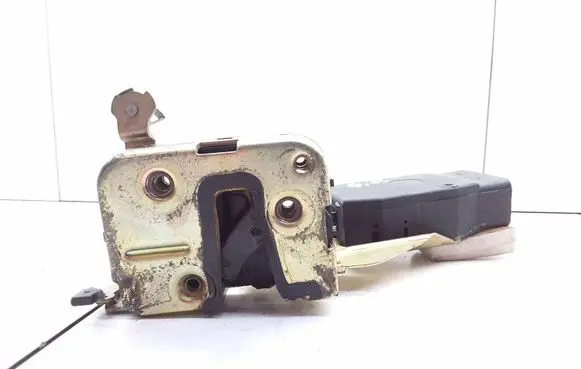 Mitsubishi Carisma Rear door lock