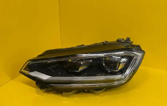 Volkswagen Golf Sportsvan Headlight/headlamp 517941081