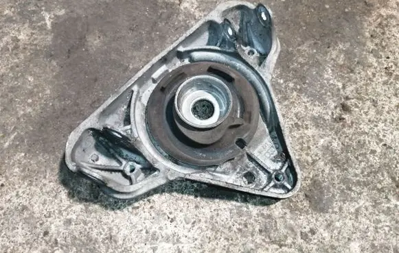 Audi A4 S4 B7 8E 8H Coil spring mount 8E0412383