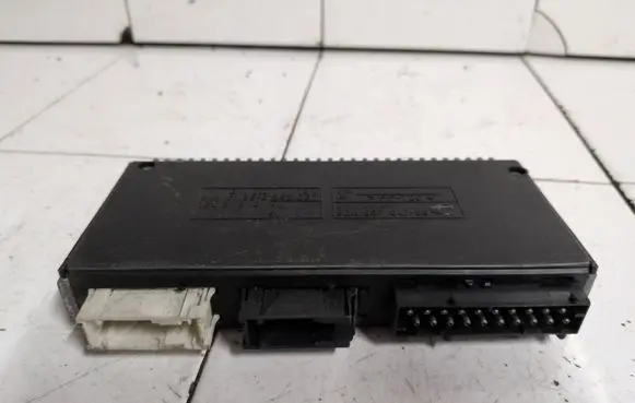 BMW 7 E38 Comfort/convenience module 61358352057 12037310