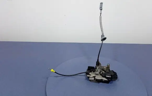 Volvo S90, V90 Front door lock 31349895