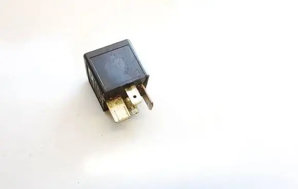 Audi A3 S3 8L Other relay 7M0951253A