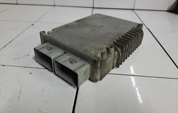 Chrysler 300M Engine control unit/module 04745860 64490
