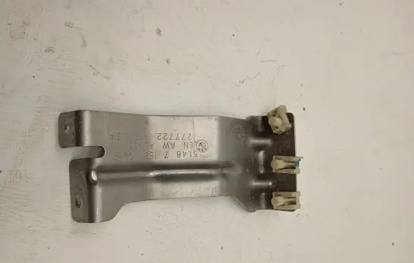 BMW X6 F16 Fuel tank mounting bracket 7158402