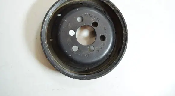 Audi A4 S4 B5 8D Power steering pump pulley 058145255C