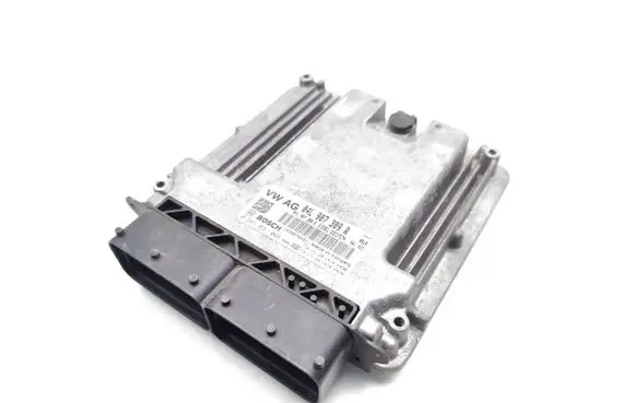 Volkswagen PASSAT B8 Engine control unit/module 04L907309R 0281031066