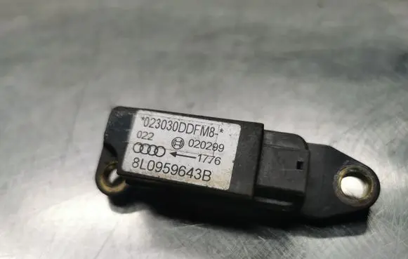 Audi A3 S3 8L Airbag deployment crash/impact sensor 8L0959643B