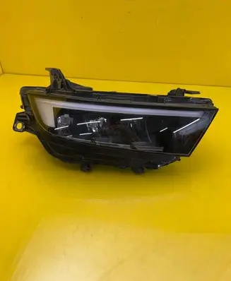 Opel Astra L Headlight/headlamp 9851881180
