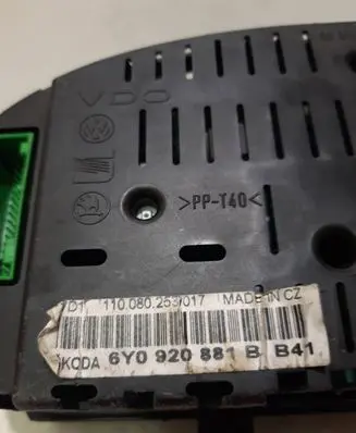 Skoda Fabia Mk1 (6Y) Speedometer (instrument cluster) 6Y0920881B 110080253017