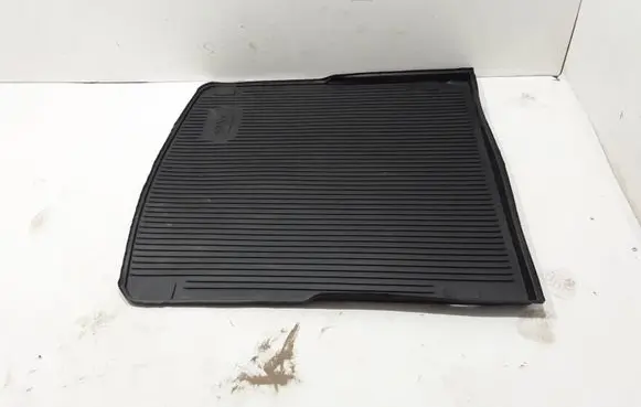 Trunk/boot mat liner