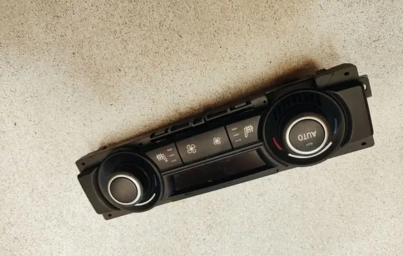 BMW X5 E70 Climate control unit 9215515 21033474 900252010005