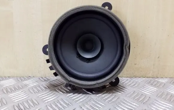 Volvo XC60 Front door speaker 30657444