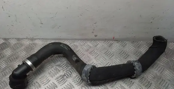 Audi Q7 4L Air intake hose/pipe 4L0121101