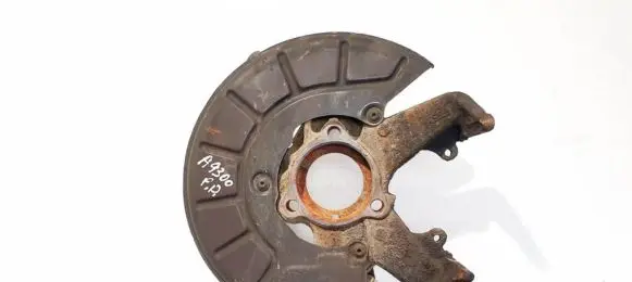 Front wheel hub
