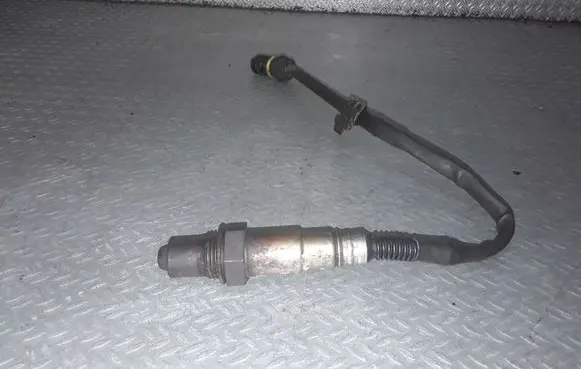 Mercedes-Benz E W211 Lambda probe sensor 0015400517