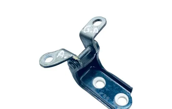 Toyota RAV 4 (XA50) Rear door lower hinge 6877033050