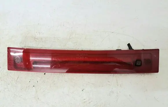 Volvo XC90 Third/center stoplight