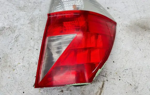 Honda FR-V Rear/tail lights