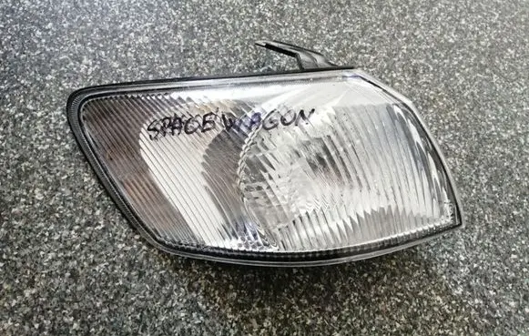 Front indicator light