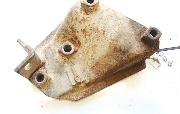 Volkswagen Transporter - Caravelle T4 Engine mounting bracket