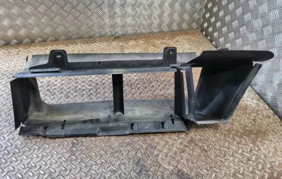 Ford Focus Intercooler air guide/duct channel BM518314CC BM518314C