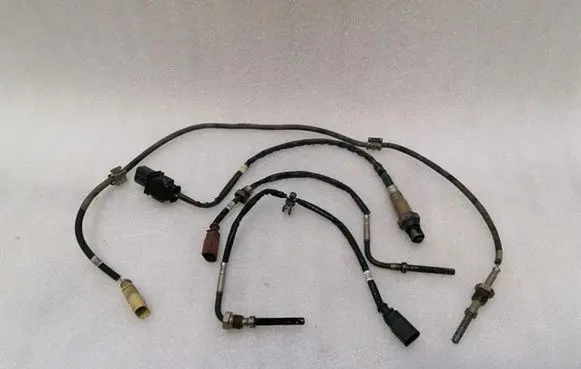 Porsche Cayenne (92A) Exhaust gas temperature sensor 059906088CF 059906088CH