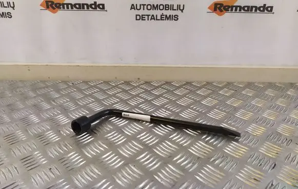 Toyota Yaris Wheel nut wrench 0915005011