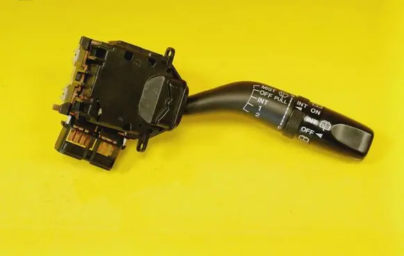 Mazda 626 Wiper control stalk 17B122