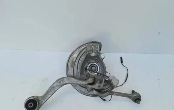 BMW 4 G22 G23 G24 G26 Front wheel hub spindle knuckle 6891258