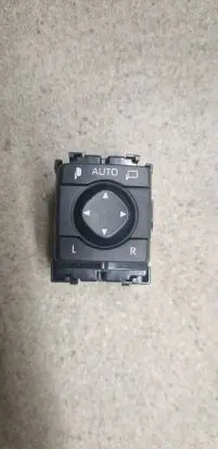 Toyota RAV 4 (XA50) Wing mirror switch 183930