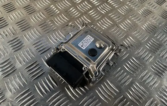 Mercedes-Benz E W213 Adblue control unit A0009004410
