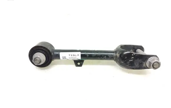 Tesla Model Y Rear control arm 118842300A CF0232924A1833