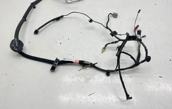 Tesla Model 3 Tailgate/trunk wiring harness P206878900B