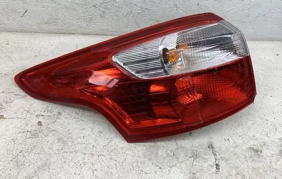 Ford Focus Rear/tail lights BM5113405GE