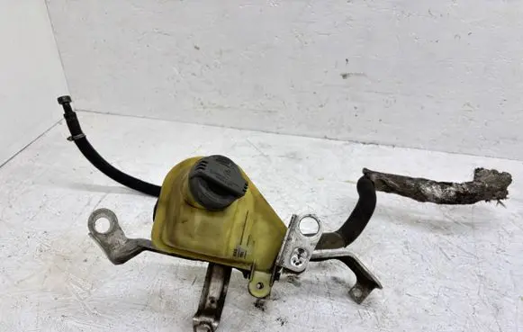 Audi A8 S8 D3 4E Power steering fluid tank/reservoir 4E0422373P