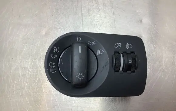 Audi A3 S3 8P Light switch 04058110 8P0919094 240106