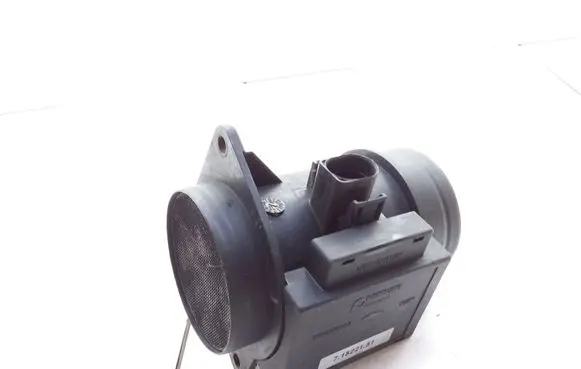 Audi A4 S4 B5 8D Mass air flow meter 71822151