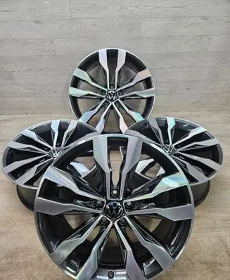 Volkswagen T-Roc R19 alloy rim 2GA601025F